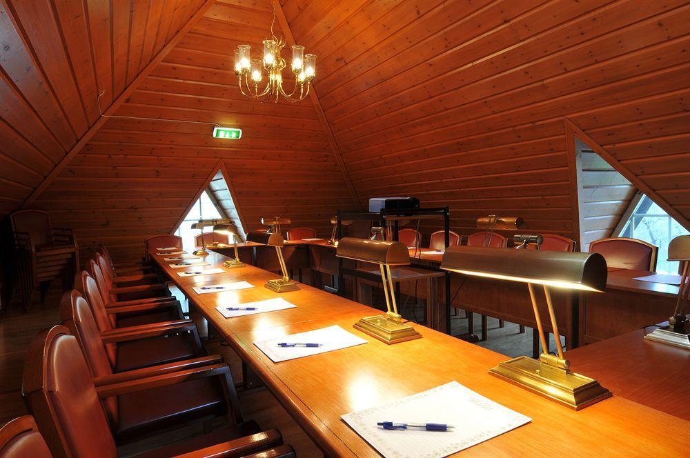 Hotel Vinterpalatset Кируна Екстериор снимка